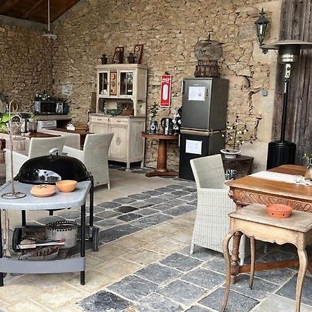 Bed and Breakfast En bord de rivière à Casseneuil Extérieur photo
