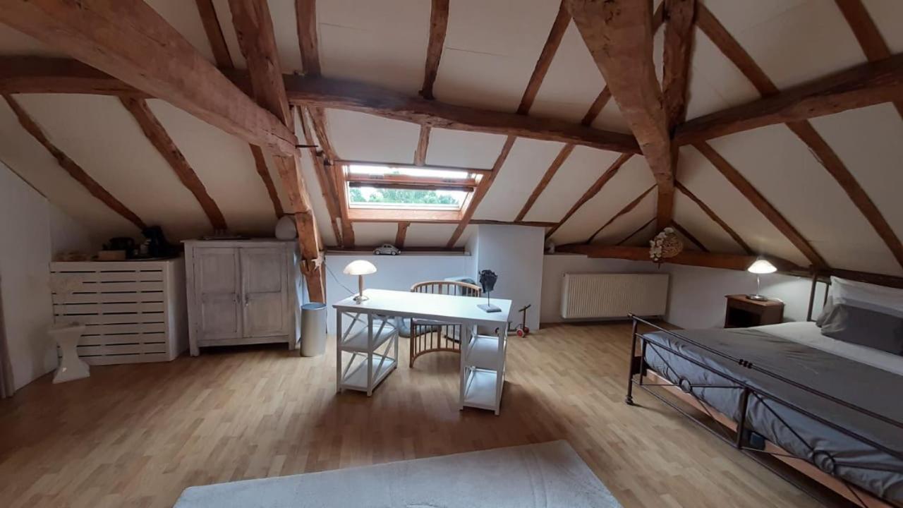Bed and Breakfast En bord de rivière à Casseneuil Extérieur photo