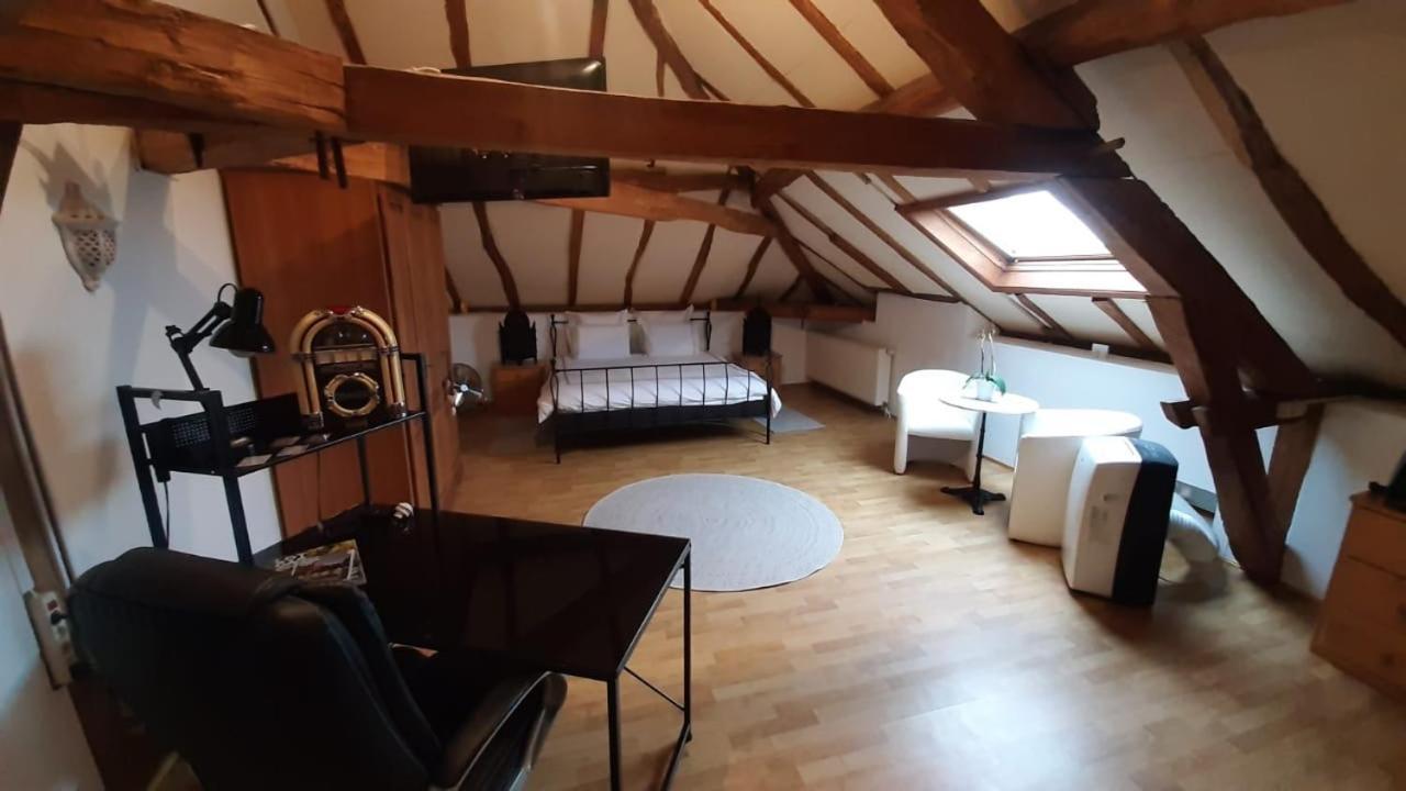 Bed and Breakfast En bord de rivière à Casseneuil Extérieur photo