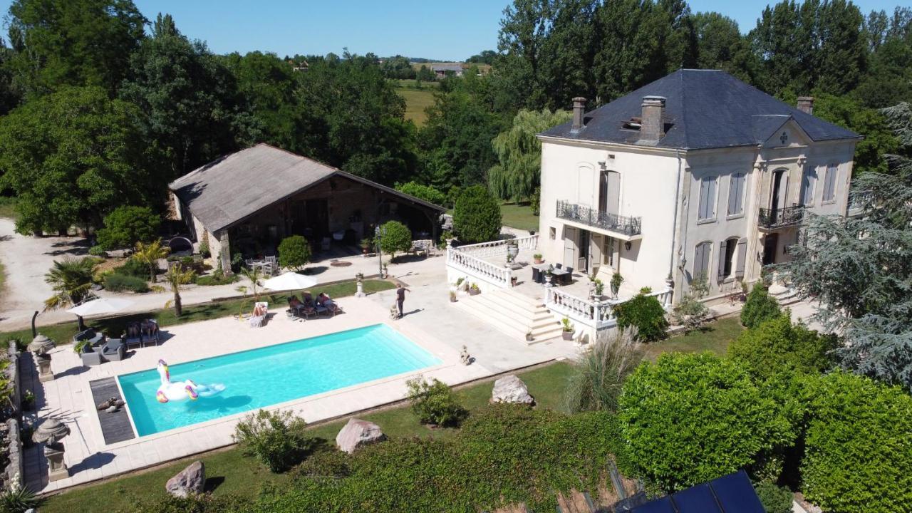 Bed and Breakfast En bord de rivière à Casseneuil Extérieur photo