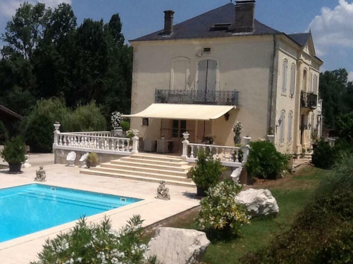 Bed and Breakfast En bord de rivière à Casseneuil Extérieur photo